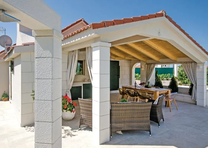 Ferienhaus Luxury Malo *
