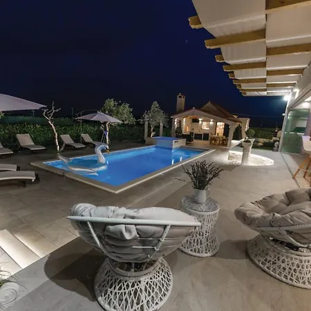 Luxury Malo Casa de Férias Trogir